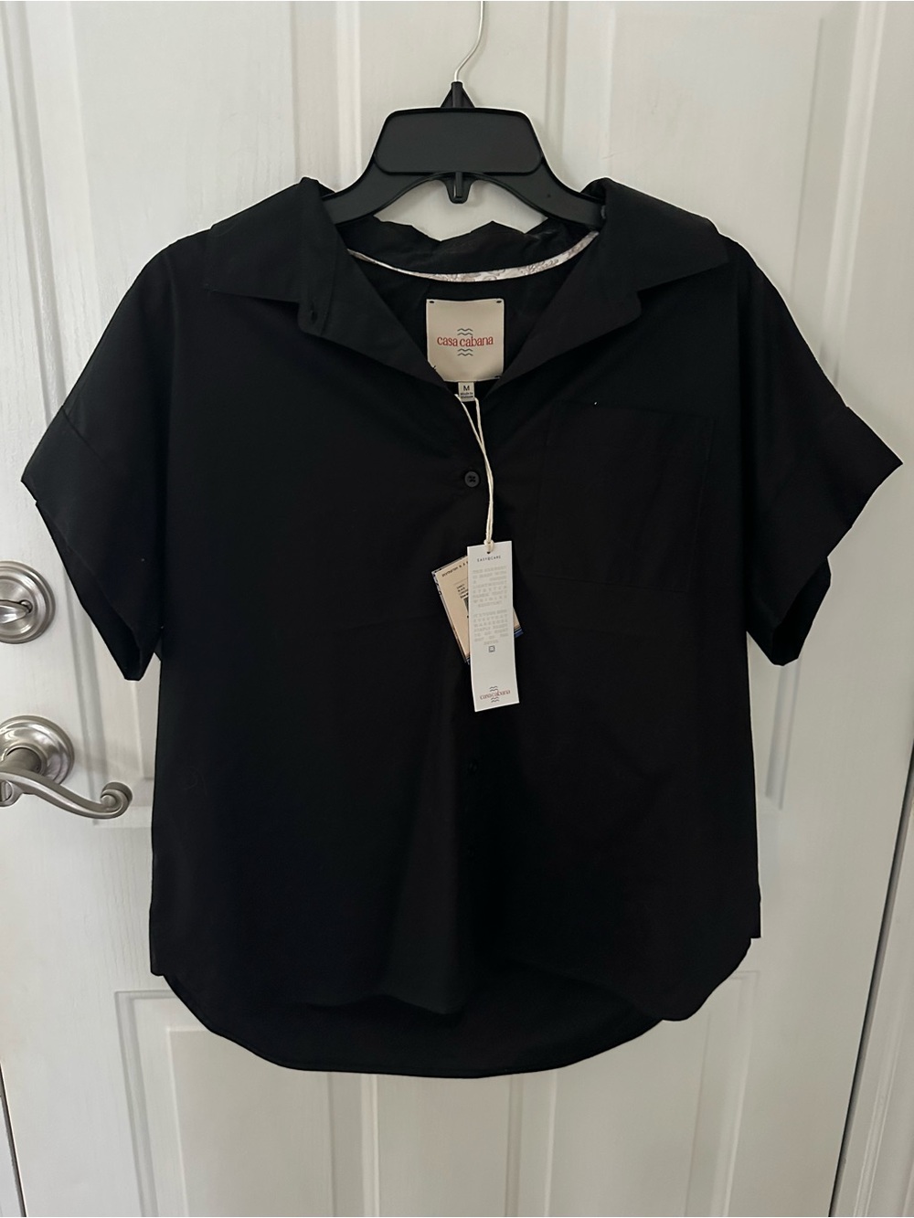 NWT Casa Cabana Black Short Sleeve Collared Top - Size M